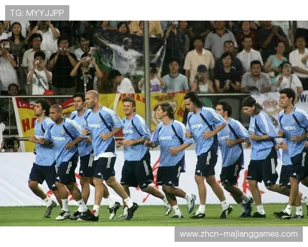 英超保级大战提前打响西汉姆联与狼队深陷泥潭形势岌岌可危